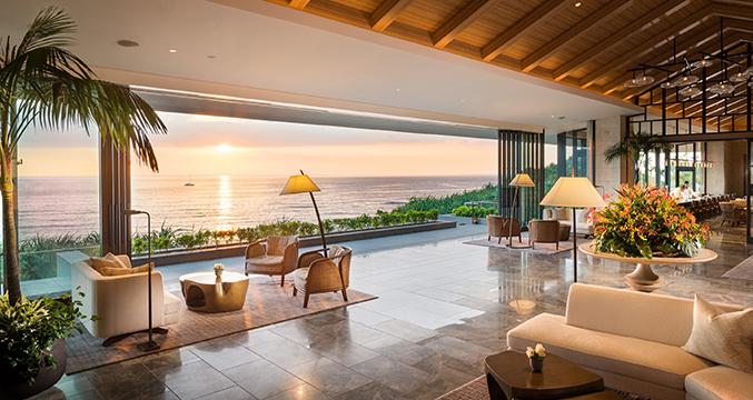 Halekulani Okinawa Lobby